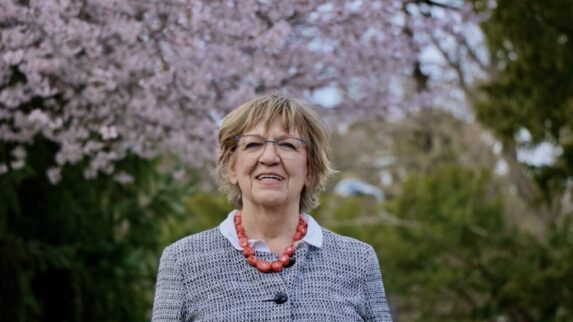 Portraitfoto von Ursula Haller